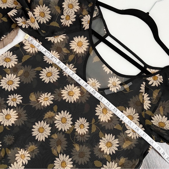 Blu Pepper Floral Daisy Sunflower Sheer Bell Sleeve High Low Tunic Top B… - Picture 16 of 17